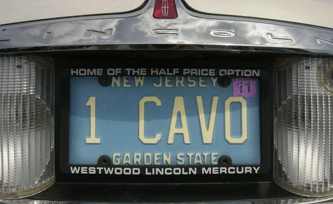 The old-fashioned blue license plate was common in New Jersey.